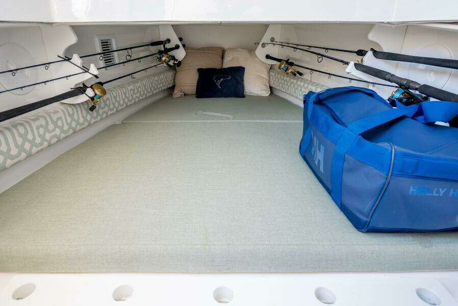 Blue Chip 34ft Regulator Yacht For Sale