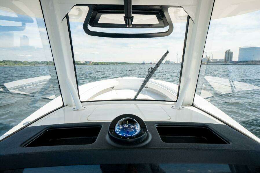 Blue Chip 34ft Regulator Yacht For Sale