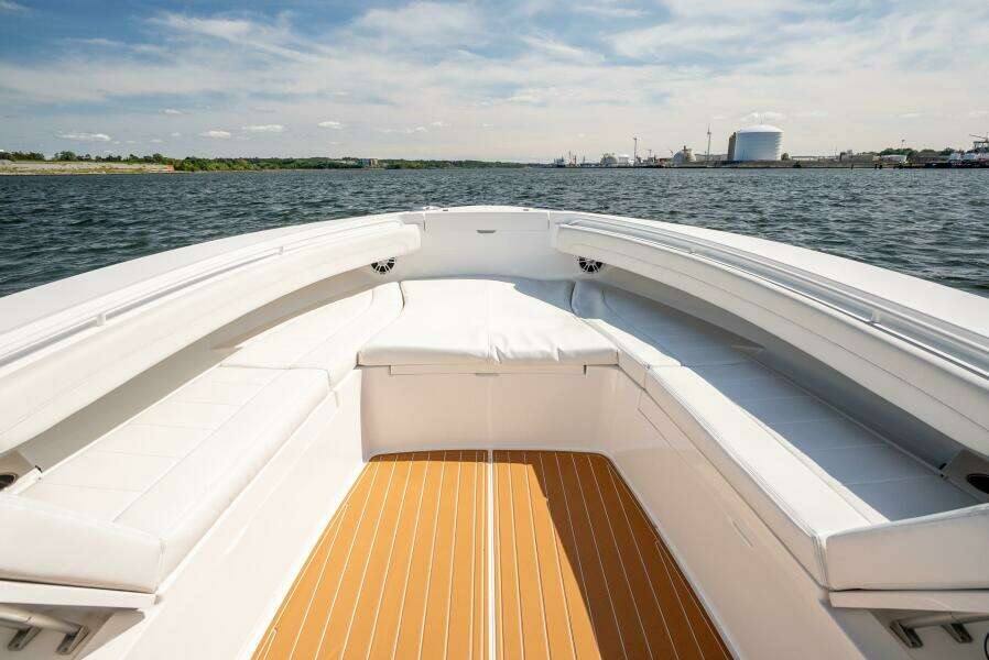 Blue Chip 34ft Regulator Yacht For Sale
