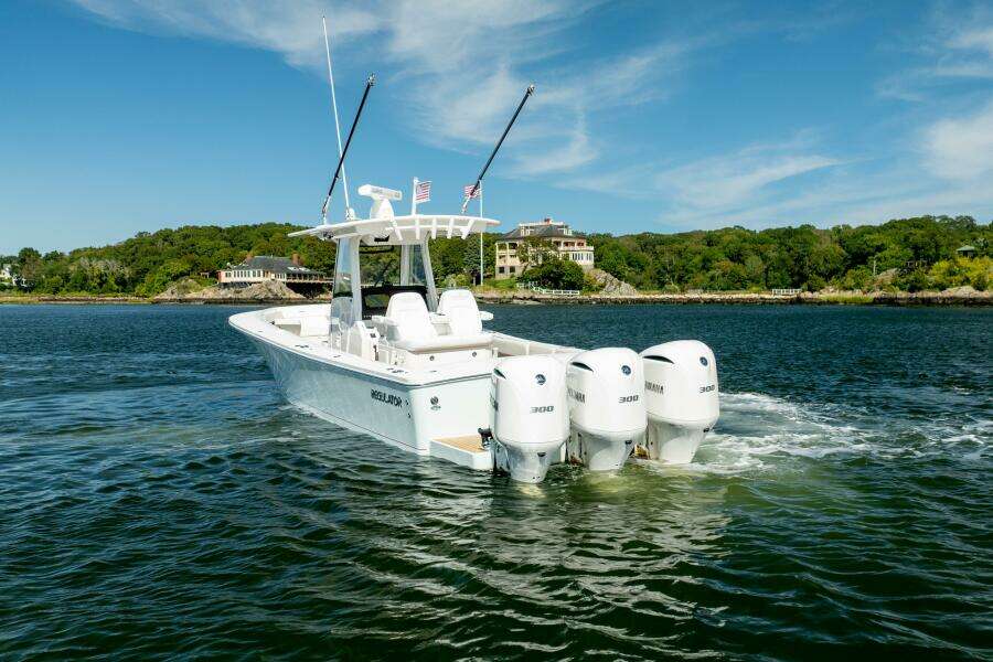 Blue Chip 34ft Regulator Yacht For Sale