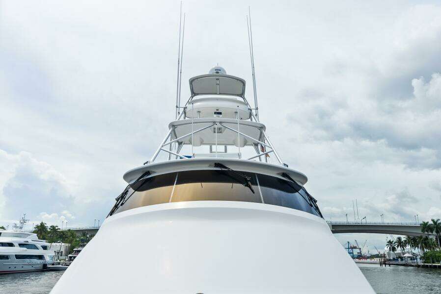 2006 Viking 68 Enclosed Bridge