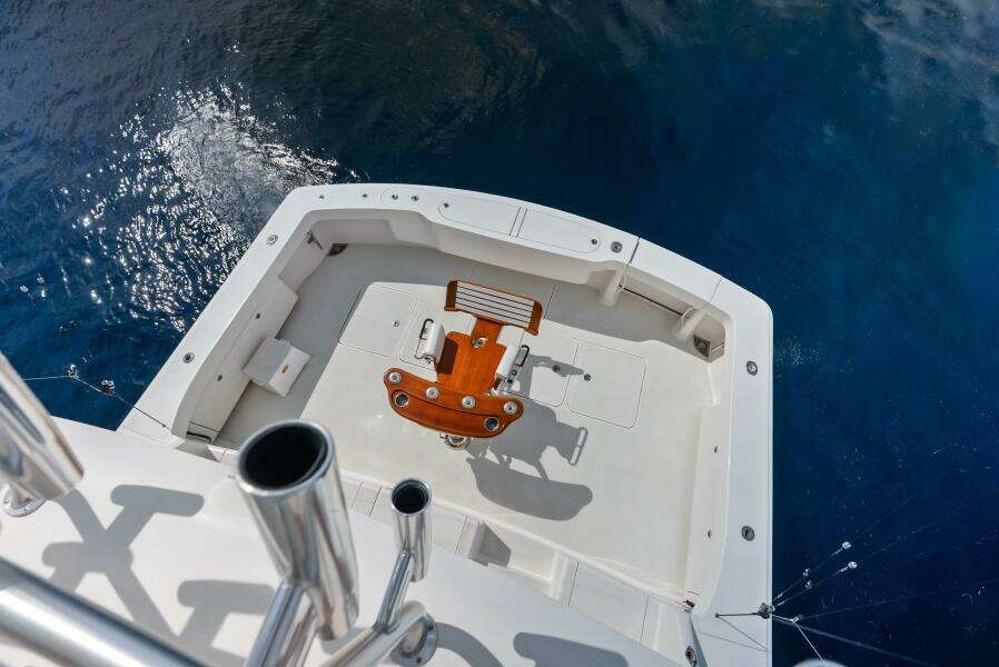 2006 Viking 68 Enclosed Bridge
