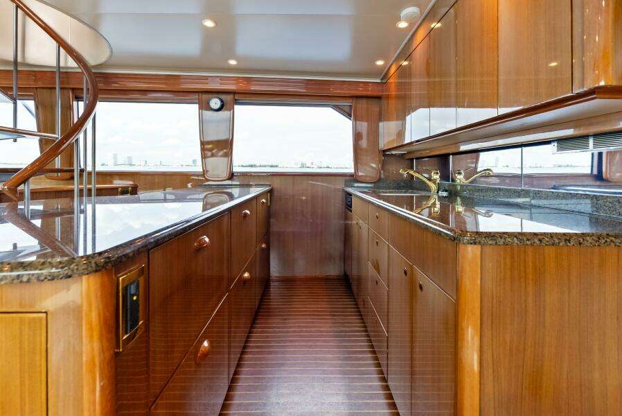 2006 Viking 68 Enclosed Bridge
