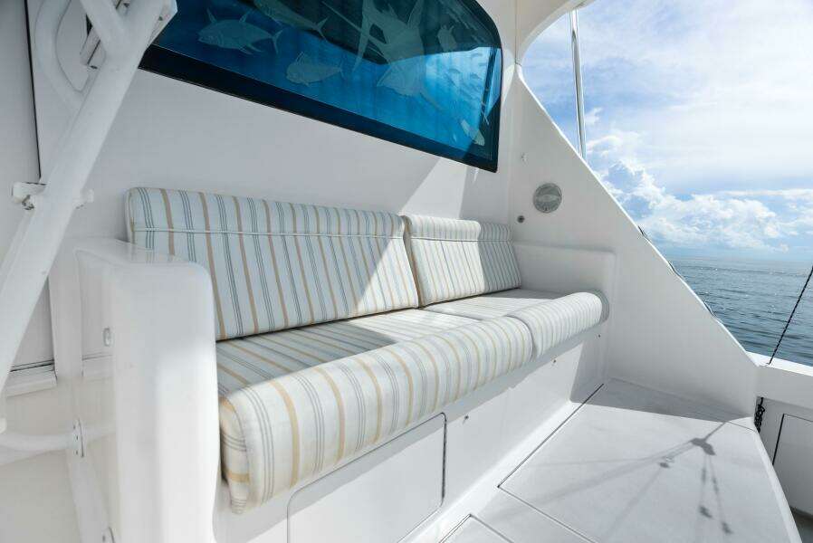 2006 Viking 68 Enclosed Bridge