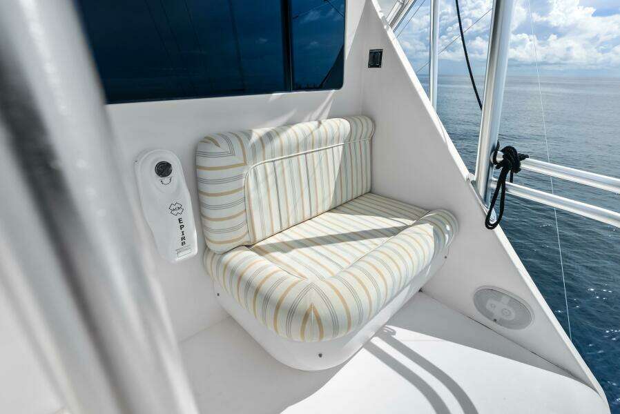 2006 Viking 68 Enclosed Bridge