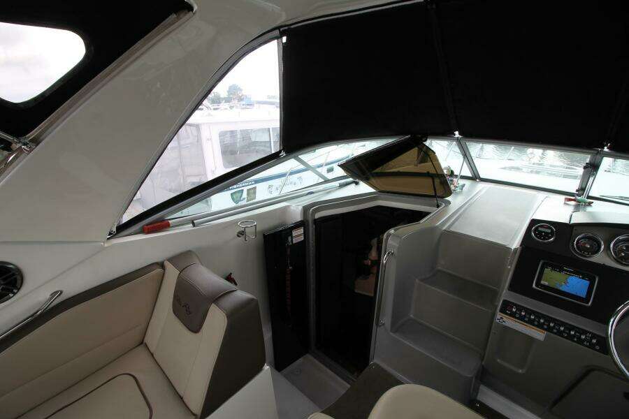 31ft Sea Ray Yacht For Sale