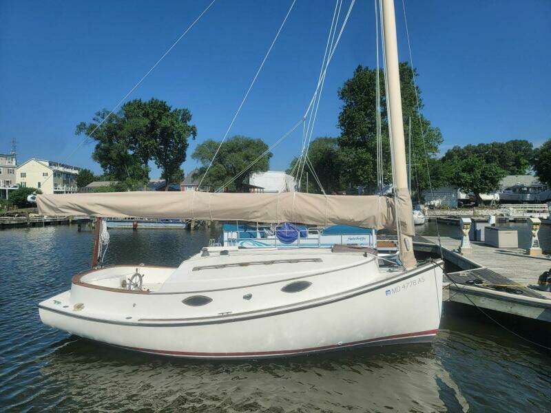 Coot 21ft Classic Yacht For Sale
