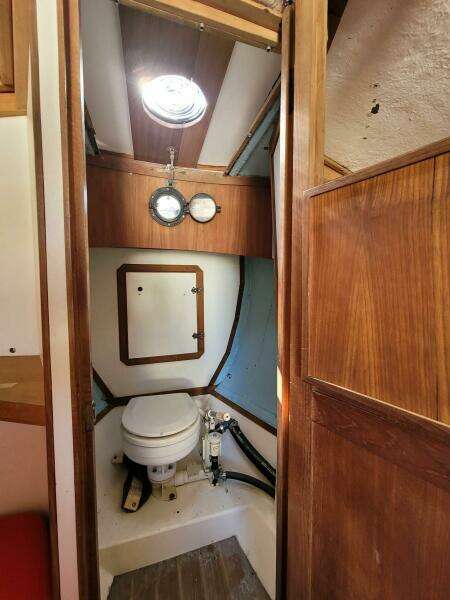 Coot 21ft Classic Yacht For Sale