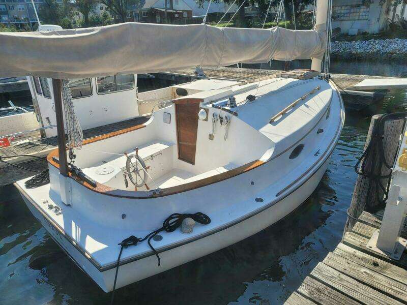 Coot 21ft Classic Yacht For Sale