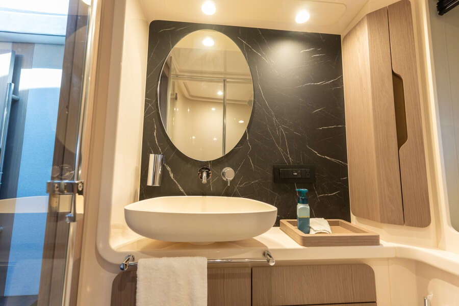 50ft Azimut Yacht For Sale