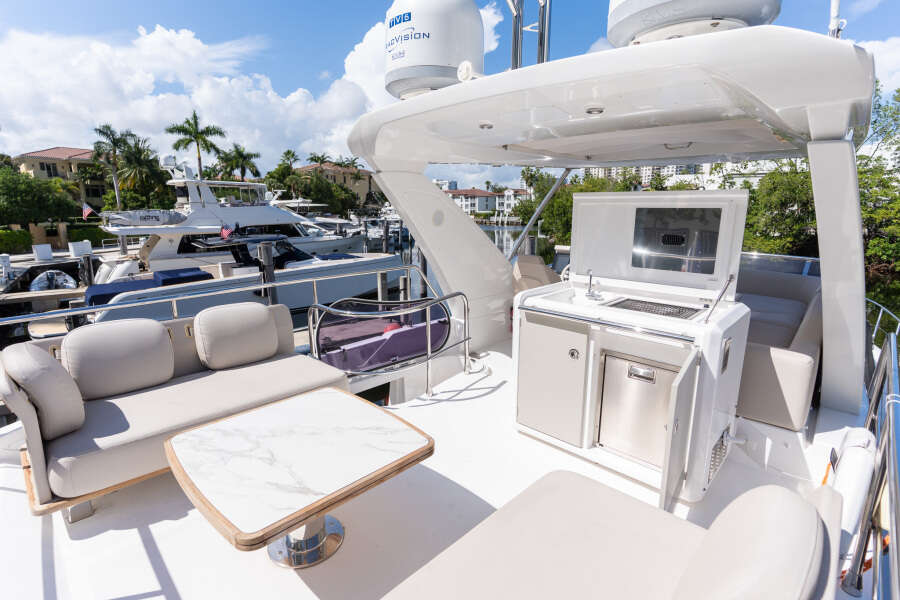 50ft Azimut Yacht For Sale