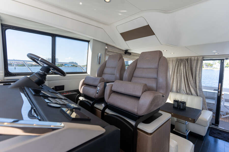 50ft Azimut Yacht For Sale