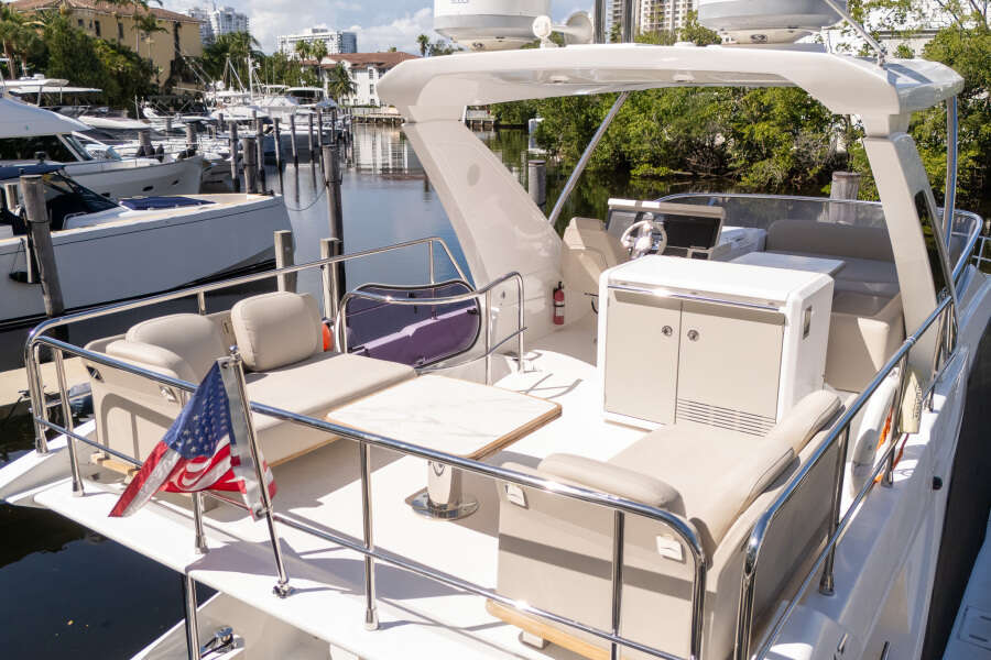 50ft Azimut Yacht For Sale