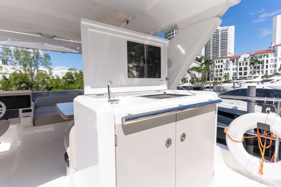 50ft Azimut Yacht For Sale