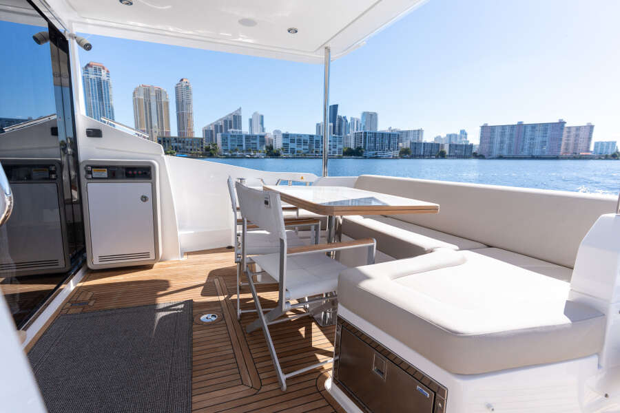 50ft Azimut Yacht For Sale