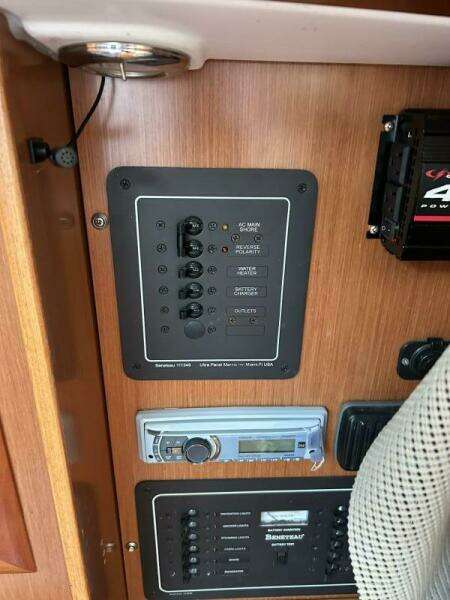 Chocolatero 33ft Beneteau Yacht For Sale