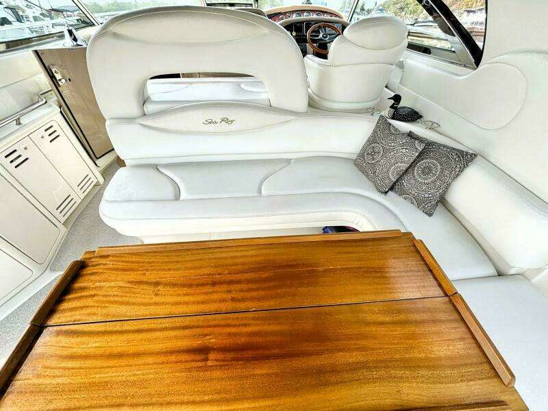 Deep rsquo R in Depth 41ft Sea Ray Yacht For Sale