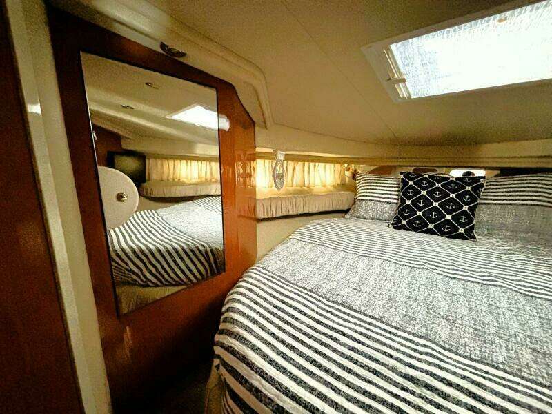 Deep rsquo R in Depth 41ft Sea Ray Yacht For Sale
