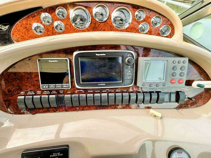 Deep rsquo R in Depth 41ft Sea Ray Yacht For Sale