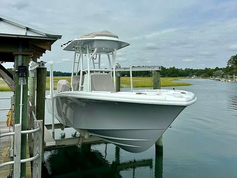 26ft Yellowfin Yacht For Sale