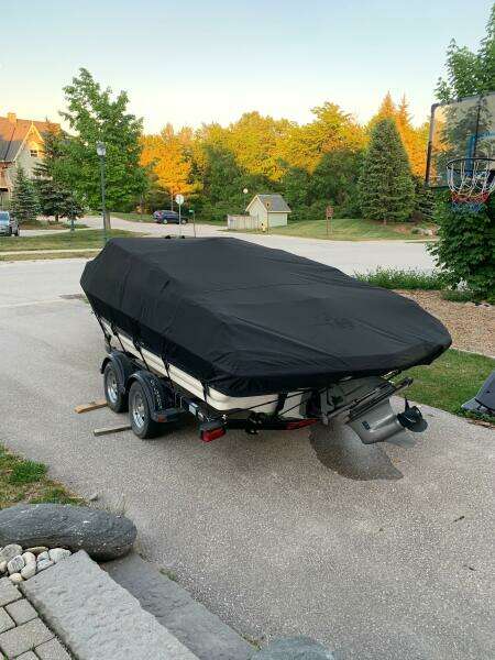 22ft Larson Yacht For Sale