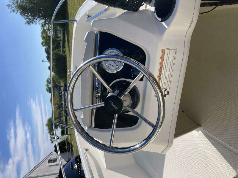 13ft Boston Whaler Yacht For Sale