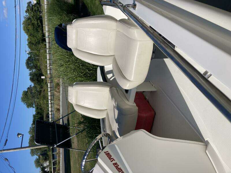13ft Boston Whaler Yacht For Sale