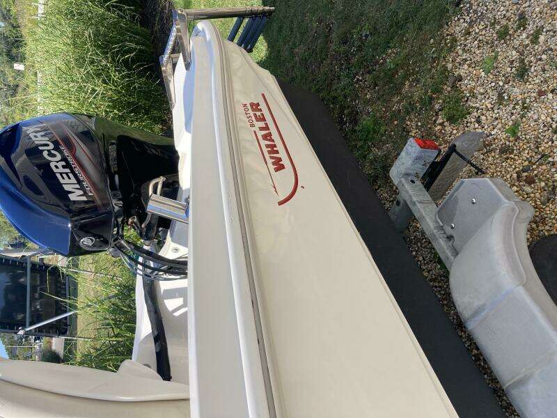 13ft Boston Whaler Yacht For Sale