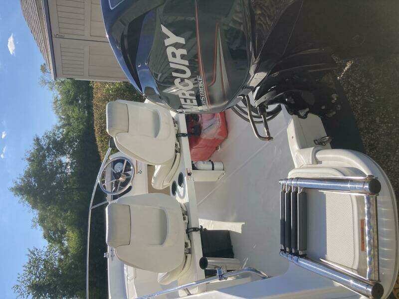 13ft Boston Whaler Yacht For Sale