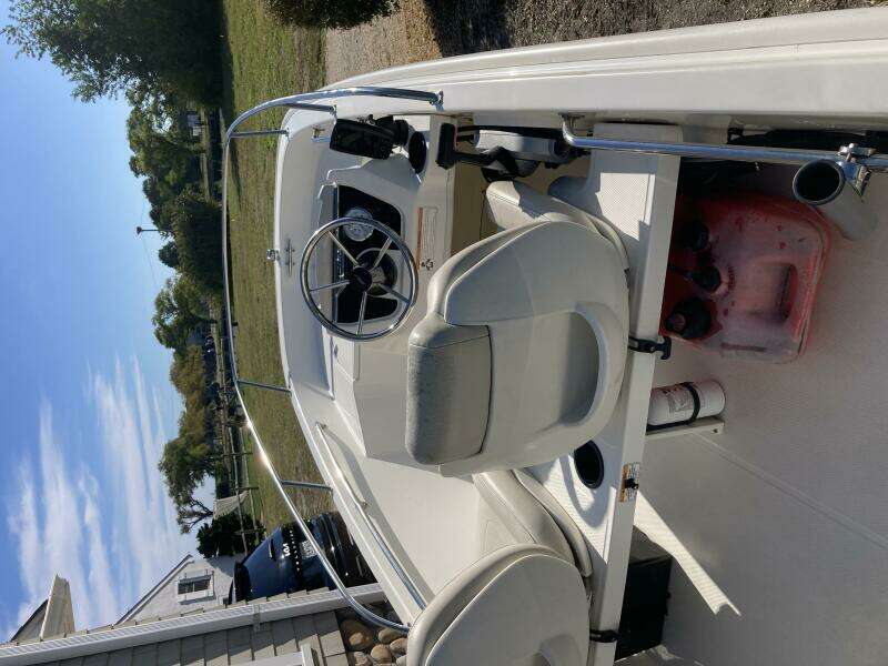 13ft Boston Whaler Yacht For Sale