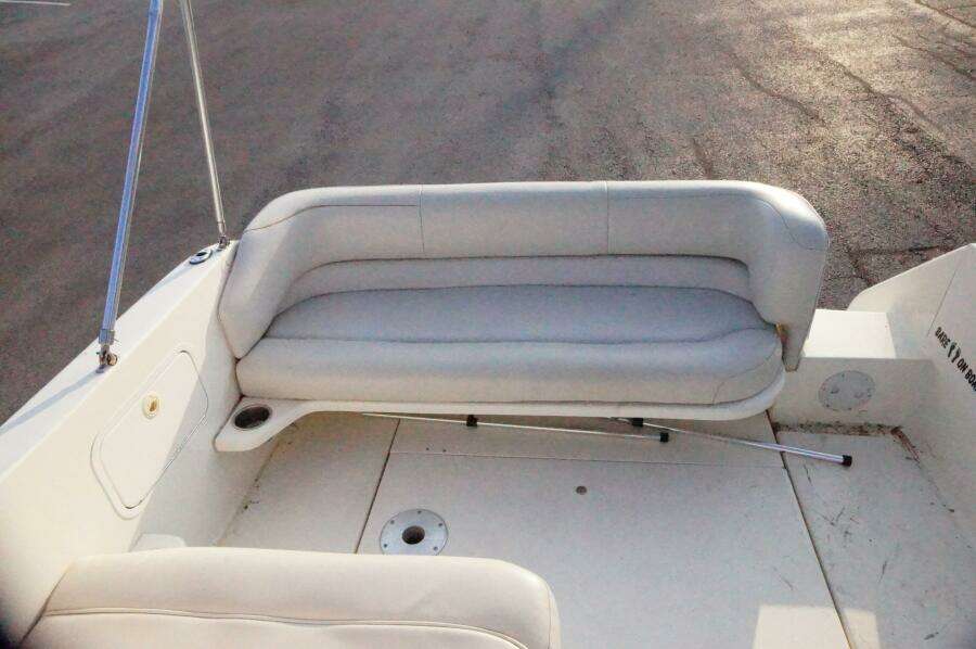 25ft Sea Ray Yacht For Sale