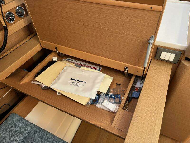 La Paloma 44ft Jeanneau Yacht For Sale
