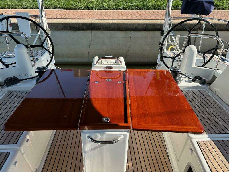 La Paloma 44ft Jeanneau Yacht For Sale