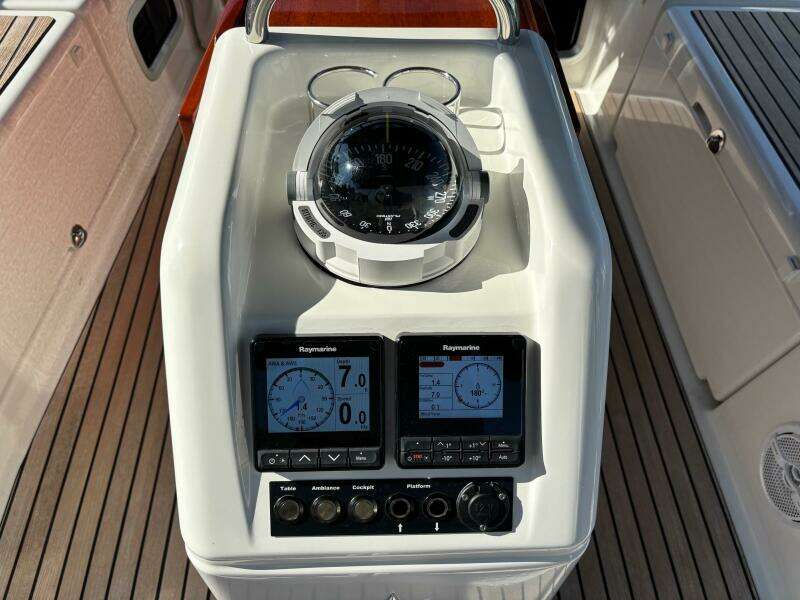 La Paloma 44ft Jeanneau Yacht For Sale