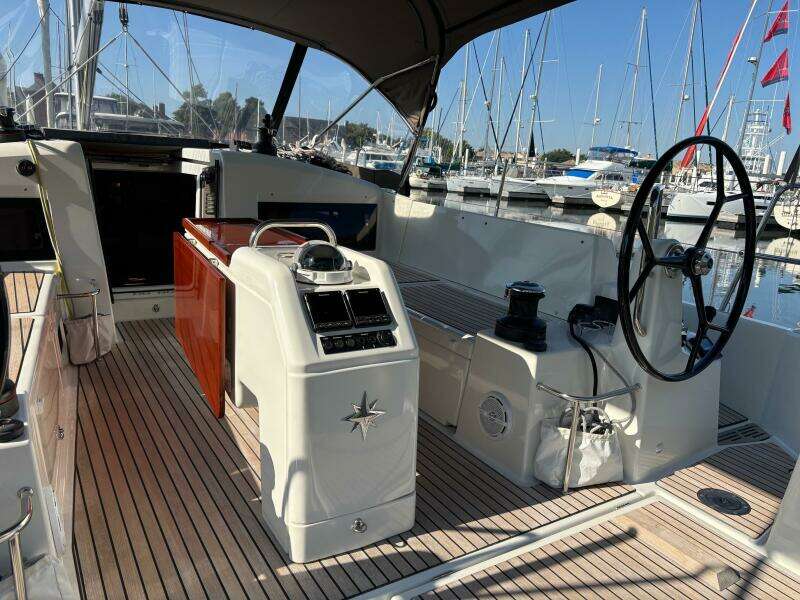 La Paloma 44ft Jeanneau Yacht For Sale