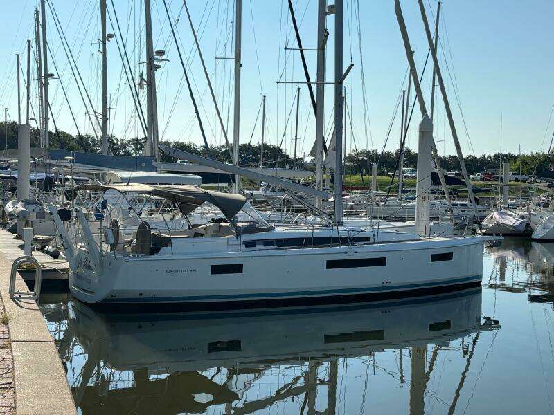 La Paloma 44ft Jeanneau Yacht For Sale