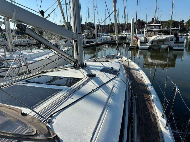 La Paloma 44ft Jeanneau Yacht For Sale