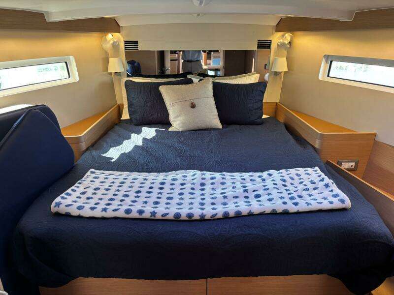 La Paloma 44ft Jeanneau Yacht For Sale
