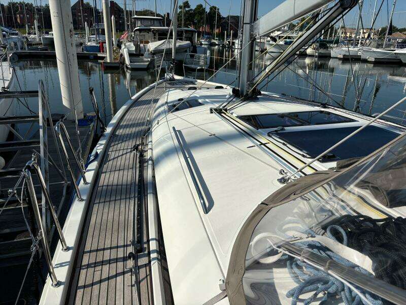 La Paloma 44ft Jeanneau Yacht For Sale