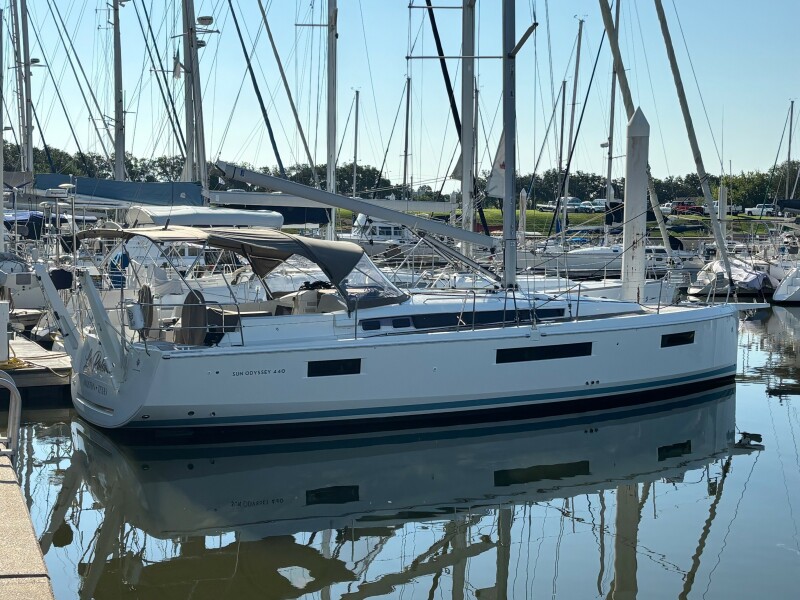 44' 2021 Jeanneau Sun Odyssey 440