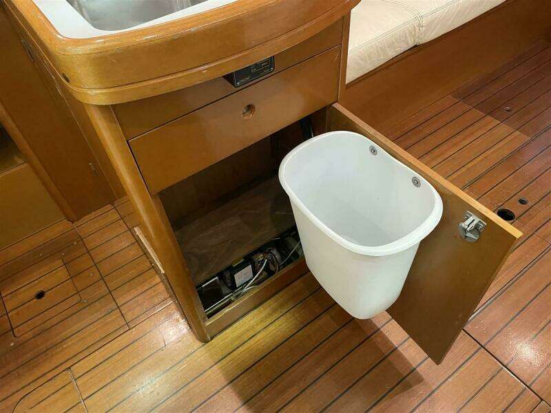 Flyswatter 40ft Beneteau Yacht For Sale