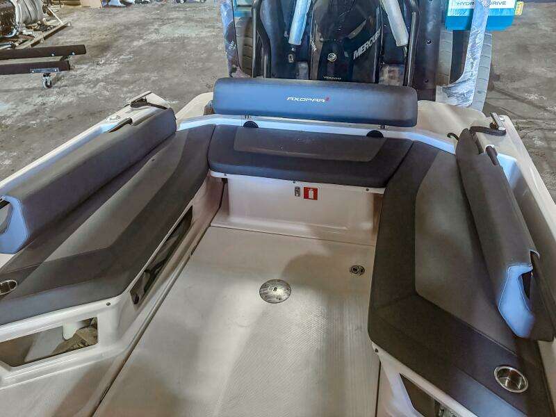 25ft Axopar Yacht For Sale