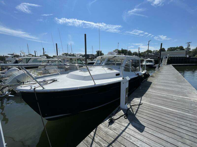 Eagle III 35ft MJM Yacht For Sale