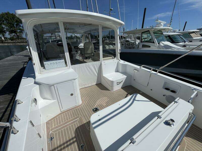 Eagle III 35ft MJM Yacht For Sale