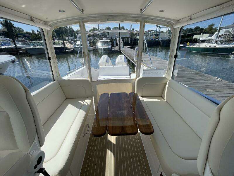 Eagle III 35ft MJM Yacht For Sale