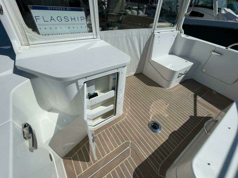 Eagle III 35ft MJM Yacht For Sale