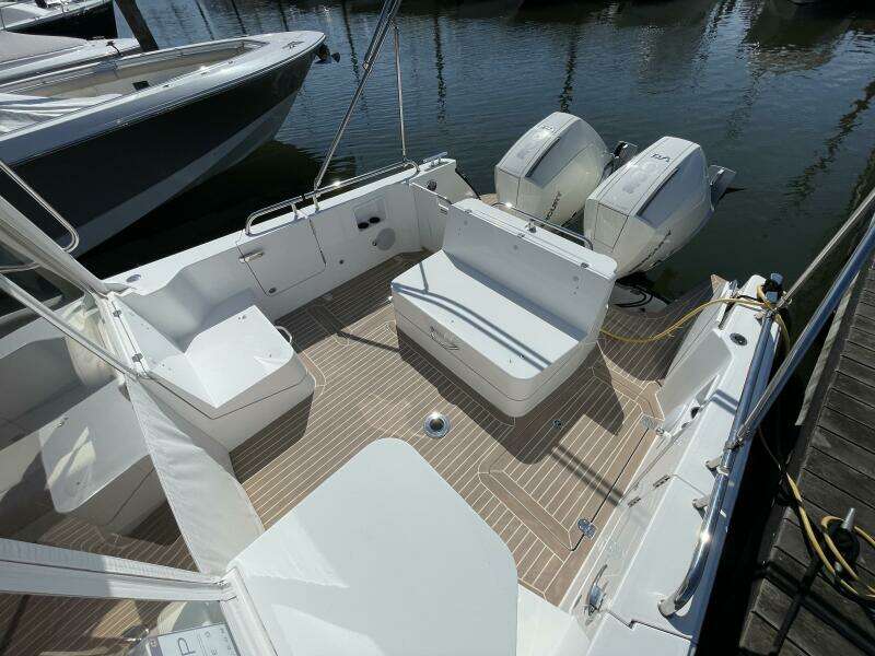 Eagle III 35ft MJM Yacht For Sale