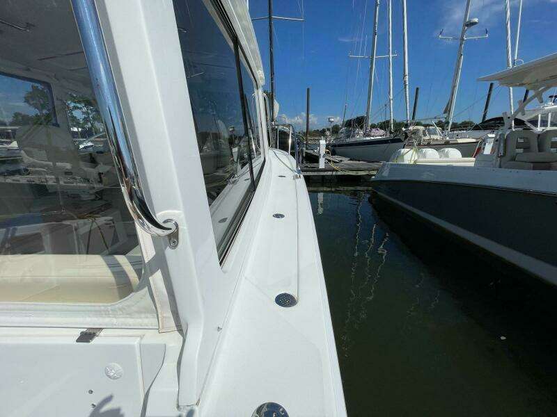 Eagle III 35ft MJM Yacht For Sale