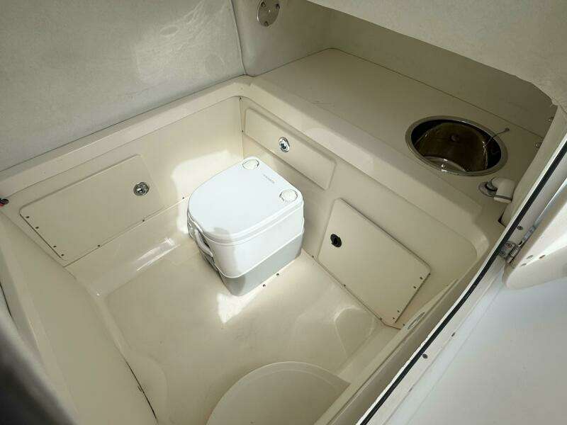 26ft Boston Whaler Yacht For Sale