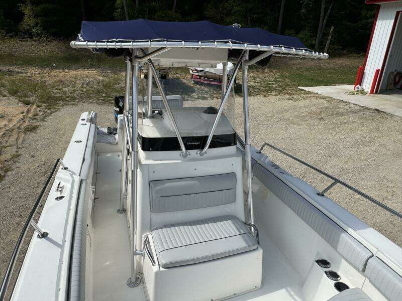26ft Boston Whaler Yacht For Sale